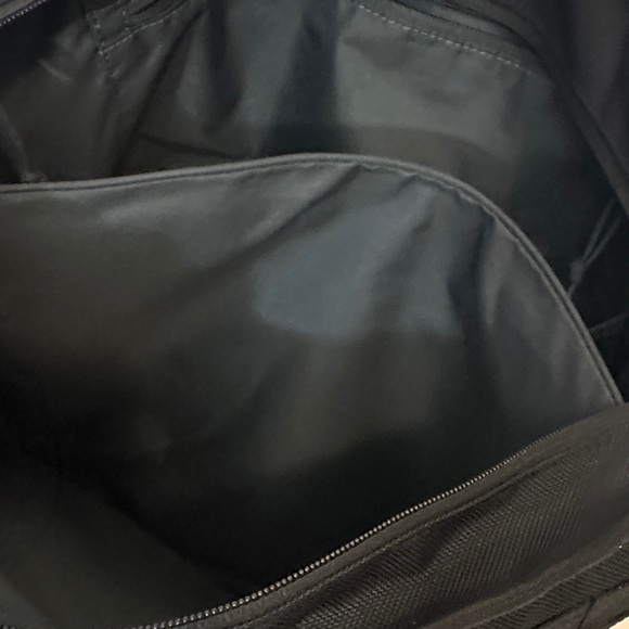 Nike Quilted Black Tote Bag - Picture 6 of 6